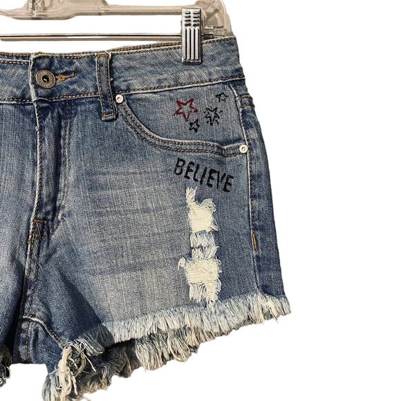 ZCO Blue Denim Graphic Distressed Jean Cut Off Shorts Women Sz 3 - Picture 7 of 11